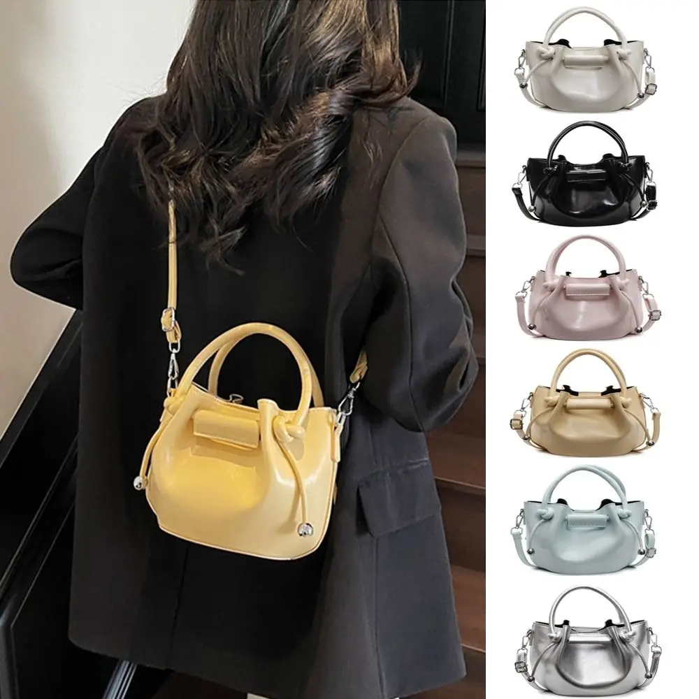 Luxury Fold Drawstring Bucket Bag Korean Style PU Leather Messenger Bag Simple Design with Inner Bag Ruched Shoulder Bag
Luxury Fold Drawstring Bucket Bag Korean Style PU Leather Messenger Bag Simple Design with Inner Bag Ruched Shoulder Bag