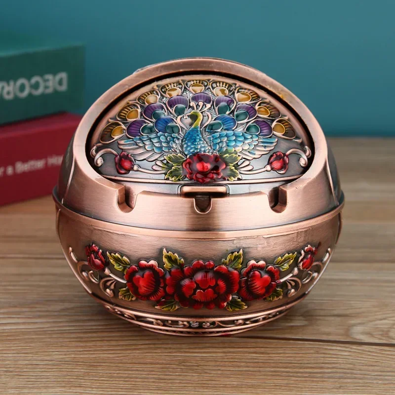 Retro Home Ashtray Creative Personality with Cover Metal Anti-fall Office Living Room Anti-flying Ash Decoration for Women Men
Retro Home Ashtray Creative Personality with Cover Metal Anti-fall Office Living Room Anti-flying Ash Decoration for Women Men