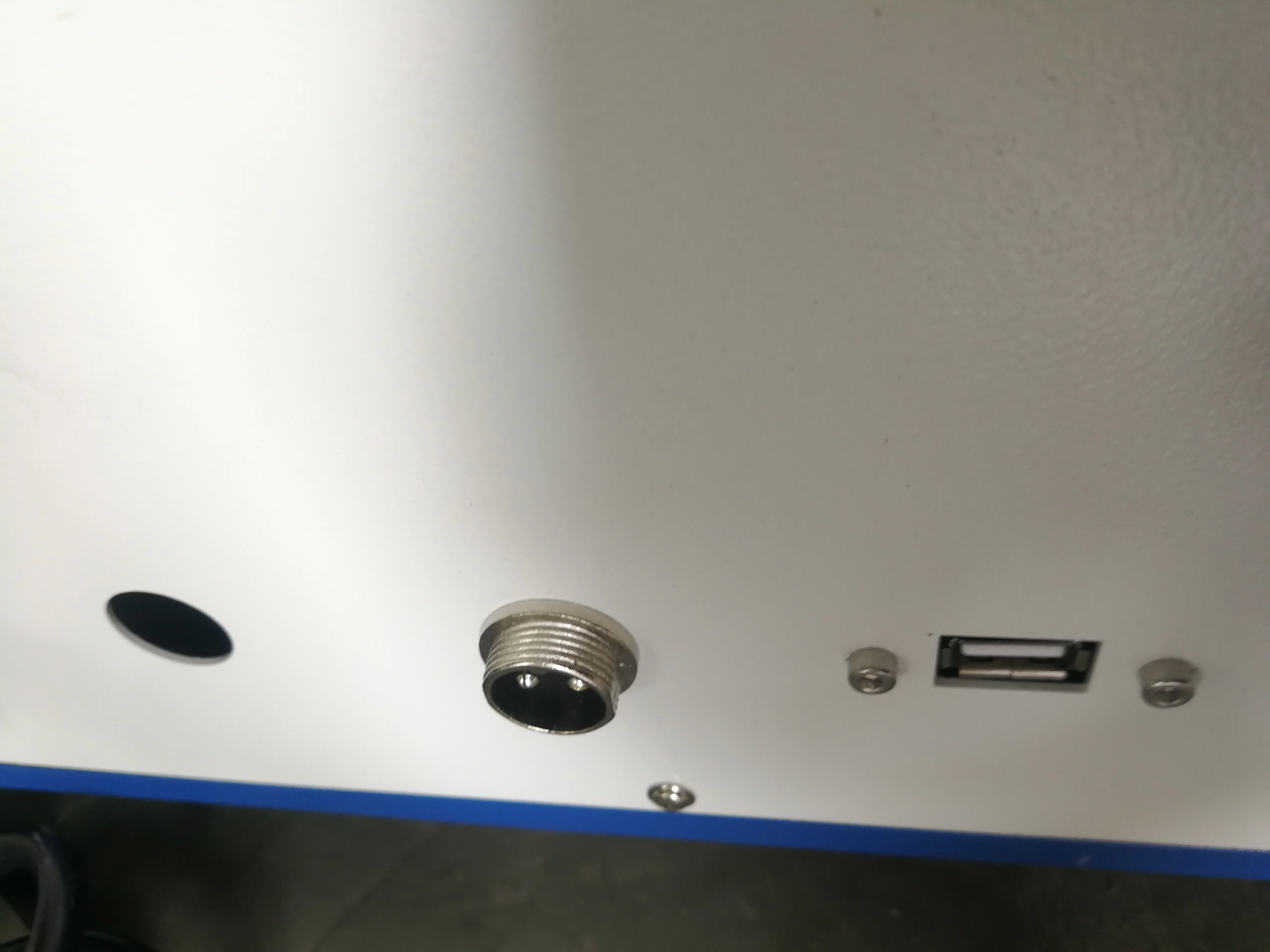 Desktop & Floor Type Fiber Laser Engraver, 20W to 100W Models Available, Suitable for Both Small Workshops and Large Factories
Desktop & Floor Type Fiber Laser Engraver, 20W to 100W Models Available, Suitable for Both Small Workshops and Large Factories