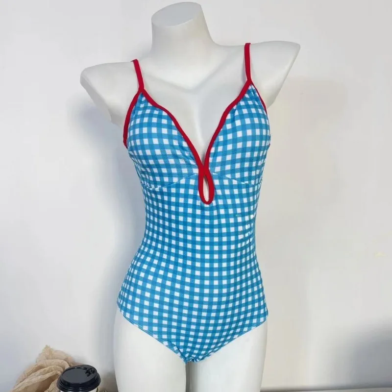 2025 Girls Vintage One Piece Beachwear Women's Swimsuit Slim INS Style Korean Style Hot Spring Sexy with Red Skirt Beach Bikini
2025 Girls Vintage One Piece Beachwear Women's Swimsuit Slim INS Style Korean Style Hot Spring Sexy with Red Skirt Beach Bikini