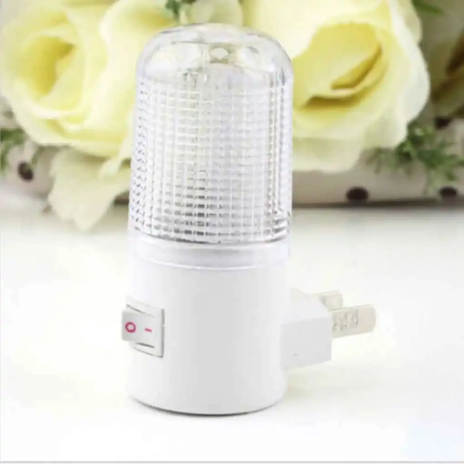 Plug Night Light 4LEDs Bedroom Restroom Socket Lamp Plastic 90V-220V Living Room Washroom White Lighting Office
Plug Night Light 4LEDs Bedroom Restroom Socket Lamp Plastic 90V-220V Living Room Washroom White Lighting Office