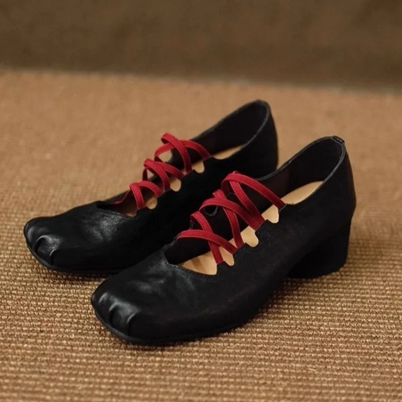 Retro Women's Mary Jane Shoes Exquisite Soft Leather High Heels for Woman French Style Casual Shoes Designer Shoes Zapatos Mujer
Retro Women's Mary Jane Shoes Exquisite Soft Leather High Heels for Woman French Style Casual Shoes Designer Shoes Zapatos Mujer