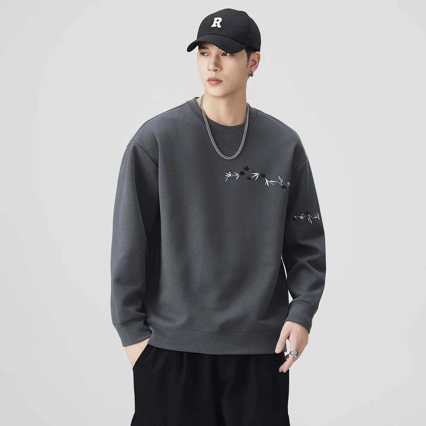 Mens No Hat Hoodies Grey Y2K Retro-Style Embroidered Graphics Denim Patchwork Japanese Harajuku Vintage Personality Unique Woole
Mens No Hat Hoodies Grey Y2K Retro-Style Embroidered Graphics Denim Patchwork Japanese Harajuku Vintage Personality Unique Woole