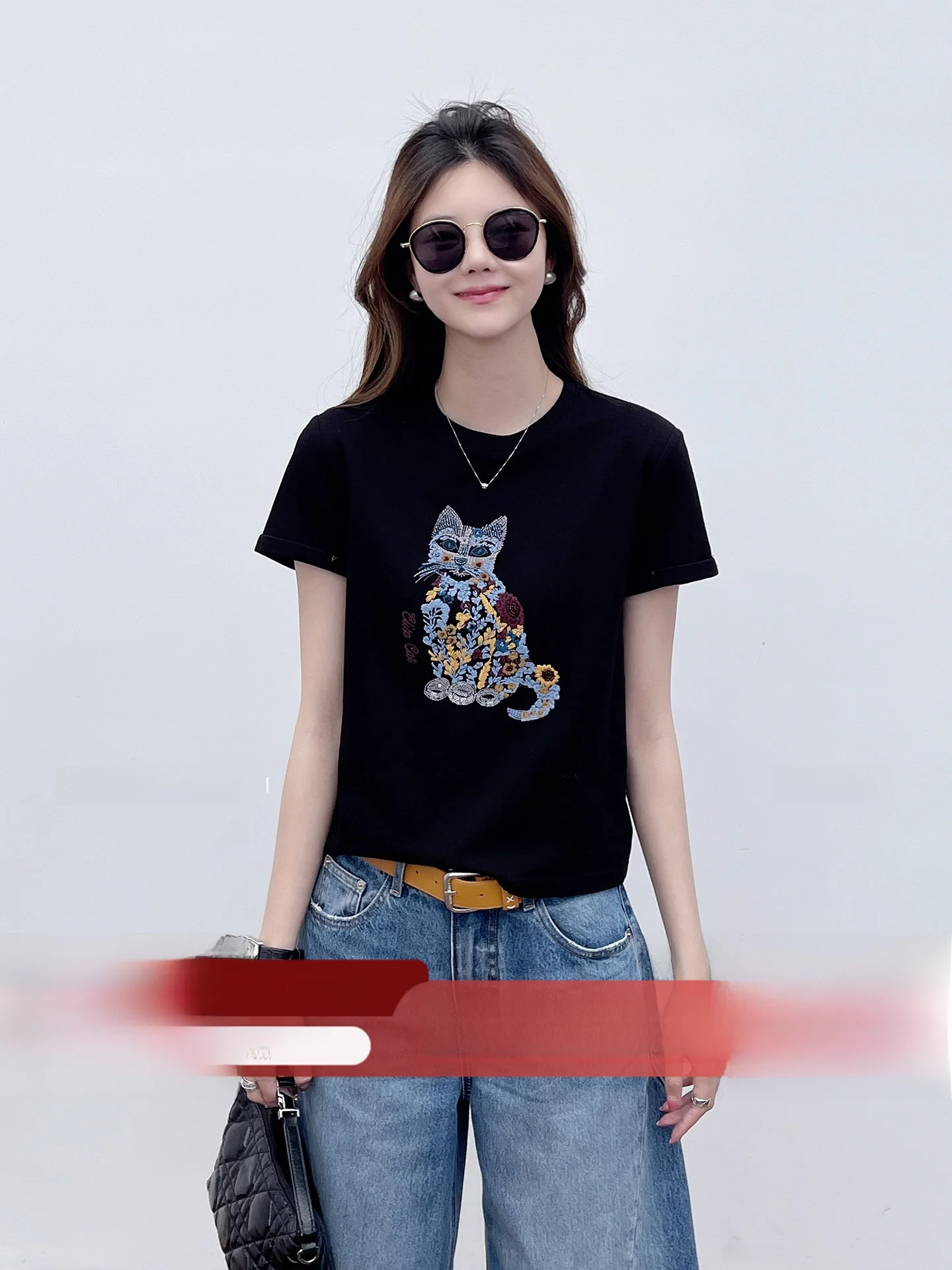 Korean Fashion Heavy Embroidery Short Sleeve T-Shirt Women's Casual round Neck Cotton Blend Comfortable All-Match Summer Top
Korean Fashion Heavy Embroidery Short Sleeve T-Shirt Women's Casual round Neck Cotton Blend Comfortable All-Match Summer Top