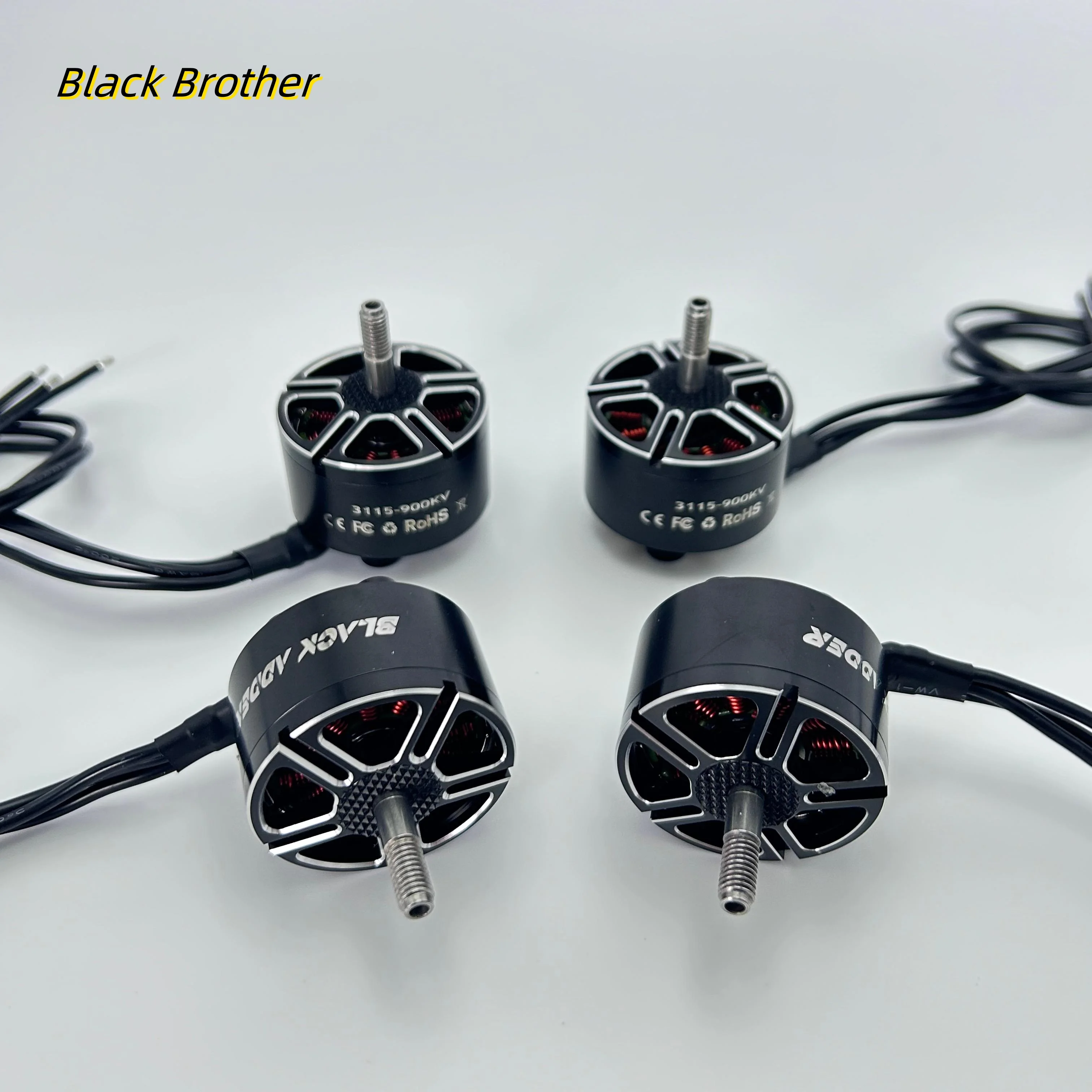 Черный двигатель Brother 3115, 640 кВ, 900 кВ, комплект 3-6S, бесщеточный двигатель для радиоуправляемого мультиротора X-класса Fpv Mark4 Apex 9/10 дюймов Fpv Drone
Черный двигатель Brother 3115, 640 кВ, 900 кВ, комплект 3-6S, бесщеточный двигатель для радиоуправляемого мультиротора X-класса Fpv Mark4 Apex 9/10 дюймов Fpv Drone