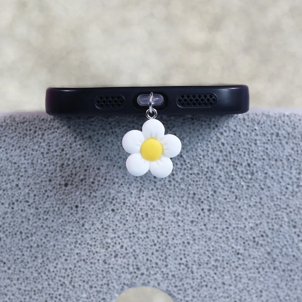 White yellow heart small flower cute and beautiful phone dust plug accessory decoration suitable for iPhone For Samsung Type-C
White yellow heart small flower cute and beautiful phone dust plug accessory decoration suitable for iPhone For Samsung Type-C