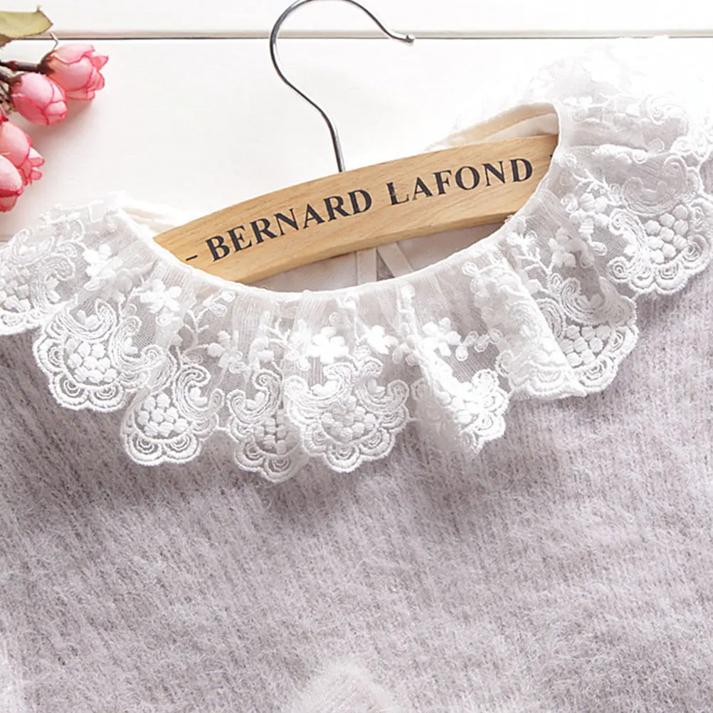 1pcs Decorative Fake Shirt Half Detachable For Women White Adjustable Easy Match Blouse Sweater Tshirt Choker Blouse Collar Fake
1pcs Decorative Fake Shirt Half Detachable For Women White Adjustable Easy Match Blouse Sweater Tshirt Choker Blouse Collar Fake