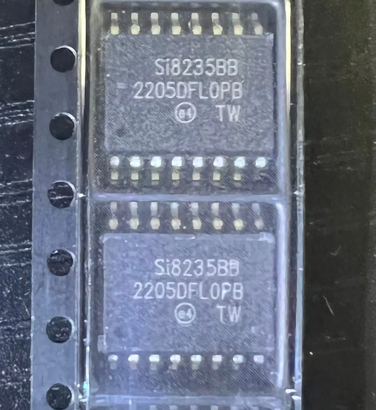 10 шт./лот SI8235 SI8235BB SI8235BD SOP16 100% новый оригинальный Бесплатная доставка
10 шт./лот SI8235 SI8235BB SI8235BD SOP16 100% новый оригинальный Бесплатная доставка
