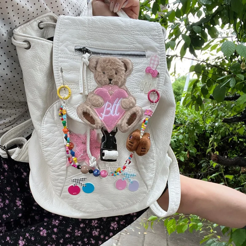 Женский рюкзак с белым медведем, большой вместительный дизайн, модная школьная сумка Y2k для студентов, милые лоскутные рюкзаки из искусственной кожи, новинка 2023 года
Женский рюкзак с белым медведем, большой вместительный дизайн, модная школьная сумка Y2k для студентов, милые лоскутные рюкзаки из искусственной кожи, новинка 2023 года