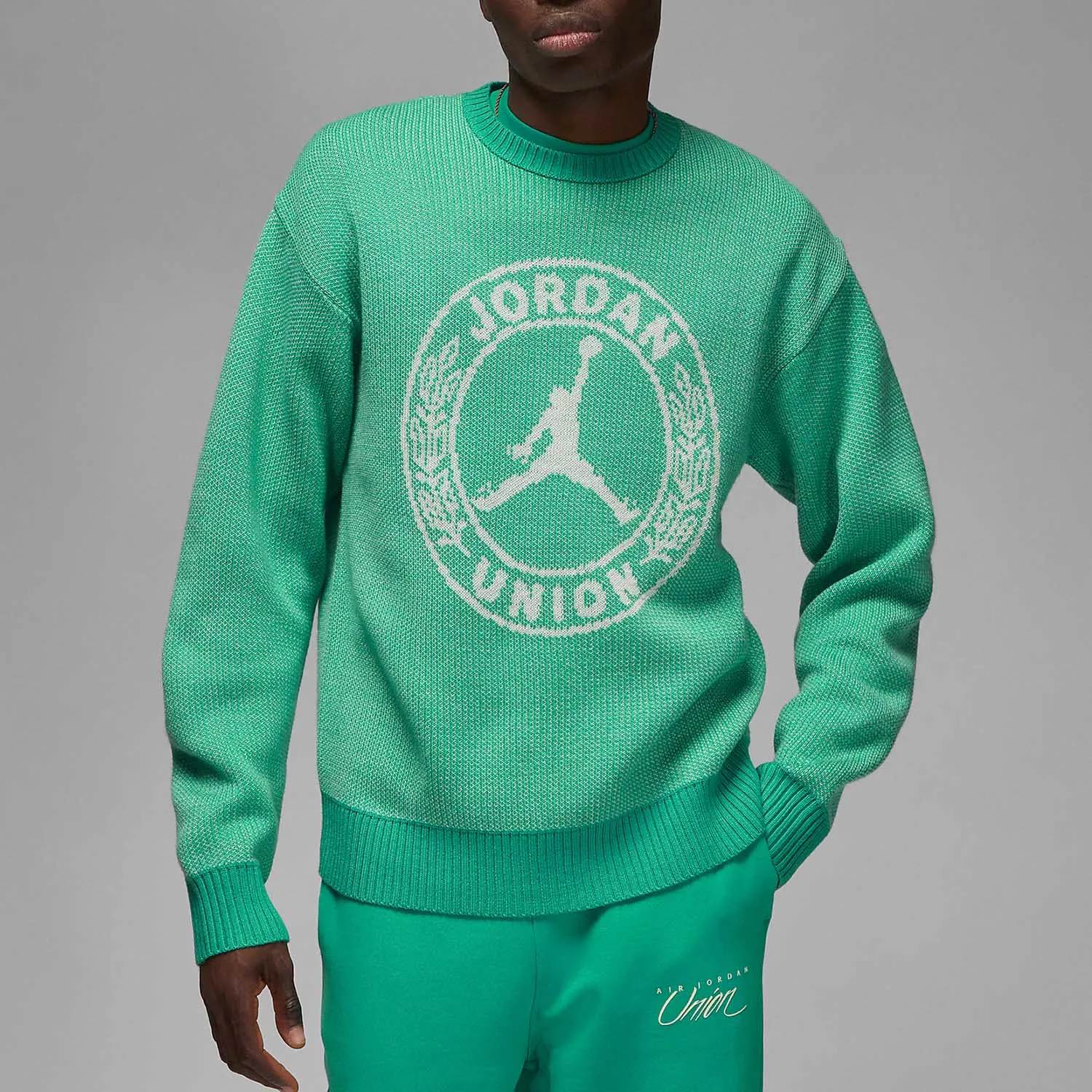 Официальный мужской повседневный свободный теплый уличный свитер Nike JORDAN DV7356-348
Официальный мужской повседневный свободный теплый уличный свитер Nike JORDAN DV7356-348