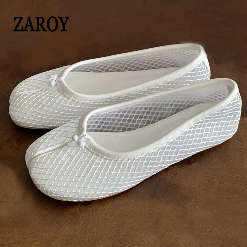 Summer Mesh Tabi Shoes Split Toe Fishnet Hollow Out Ballet Flat Footwear Casual Slip-on Loafers Designer Soft Soles Flat Sandals
Summer Mesh Tabi Shoes Split Toe Fishnet Hollow Out Ballet Flat Footwear Casual Slip-on Loafers Designer Soft Soles Flat Sandals