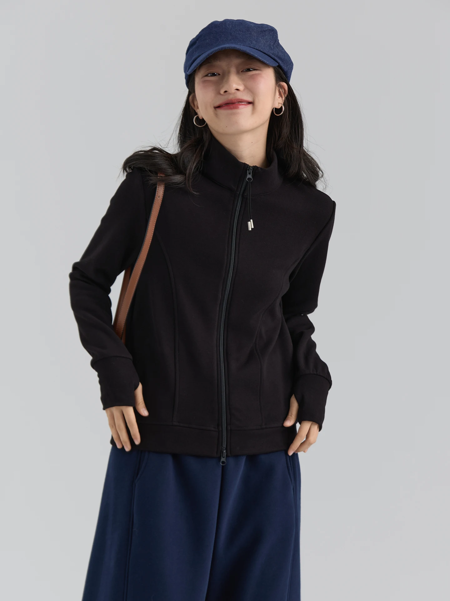 Весенний новый женский свитер Dwind2026 на молнии, приталенный, с воротником-стойкой, для повседневной носки, в корейском стиле, вязаный
Весенний новый женский свитер Dwind2026 на молнии, приталенный, с воротником-стойкой, для повседневной носки, в корейском стиле, вязаный