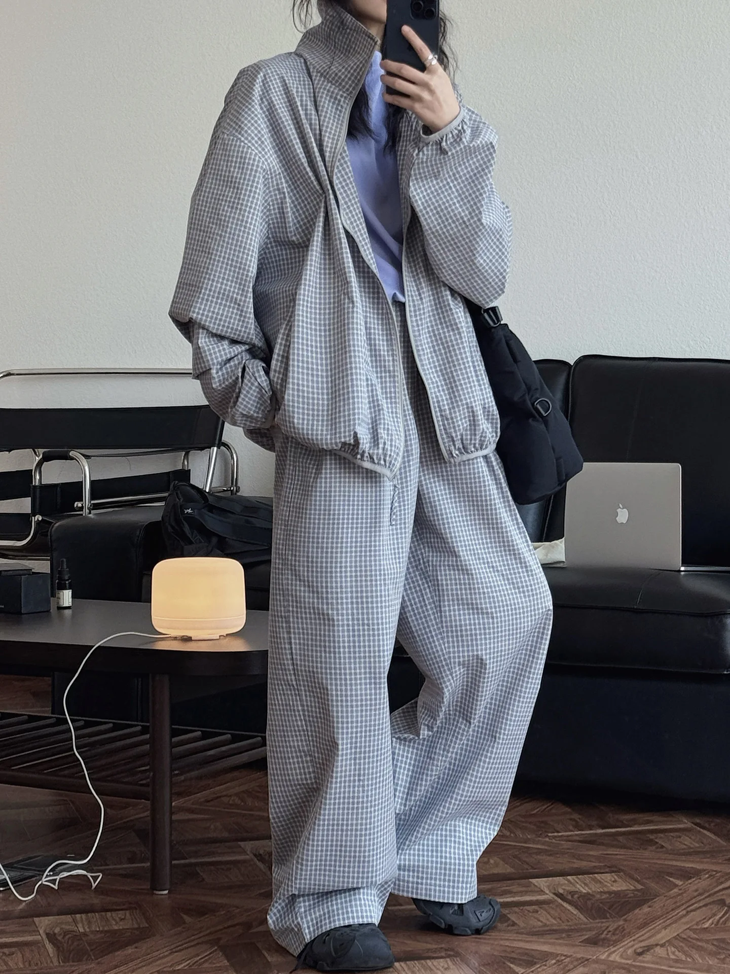 SuperAen Summer New Korean Fashion Show Fine Plaid Oversize Sunscreen Jacket Three-dimensional Silhouette Jacket Women Set
SuperAen Summer New Korean Fashion Show Fine Plaid Oversize Sunscreen Jacket Three-dimensional Silhouette Jacket Women Set