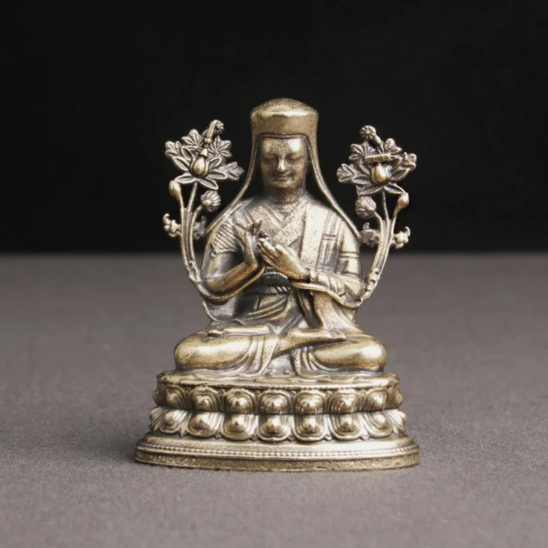 Antique Brass Tibetan Buddha Statue Ornaments Home Decoration Crafts Copper Gong
Antique Brass Tibetan Buddha Statue Ornaments Home Decoration Crafts Copper Gong