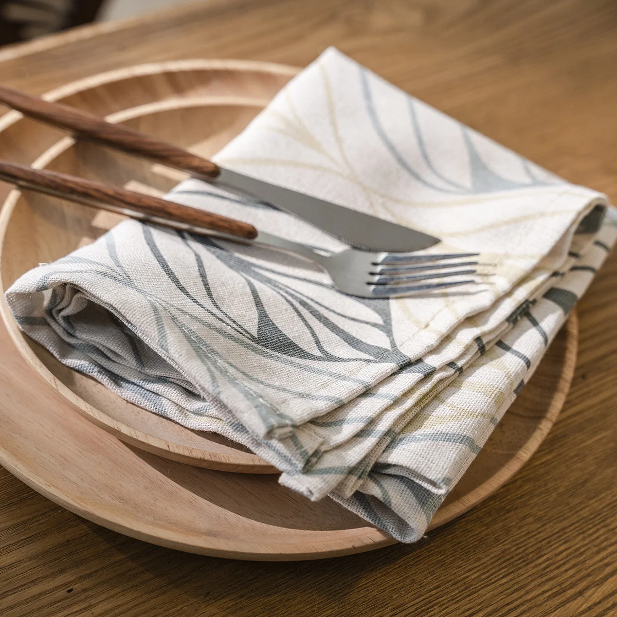 2pc Cotton Linen Plaid Placemat Classical Desktop Napkin Coaster Photo Background Cloth Napkin Holiday Party Decoration
2pc Cotton Linen Plaid Placemat Classical Desktop Napkin Coaster Photo Background Cloth Napkin Holiday Party Decoration