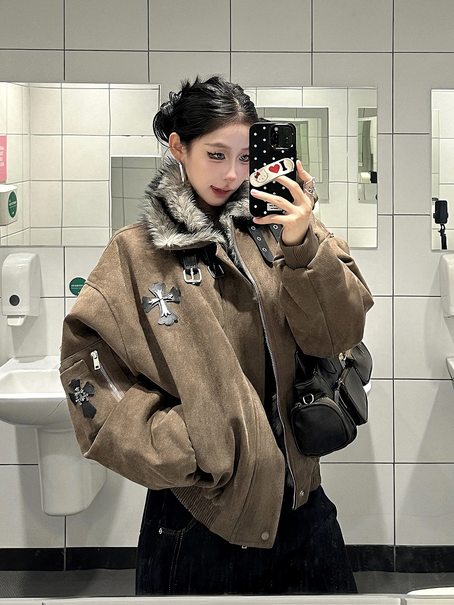 Женское хлопковое пальто с воротником из искусственного меха Thiened, теплая зимняя новая уличная одежда с вышивкой крестиком, свободное пальто на молнии
Женское хлопковое пальто с воротником из искусственного меха Thiened, теплая зимняя новая уличная одежда с вышивкой крестиком, свободное пальто на молнии