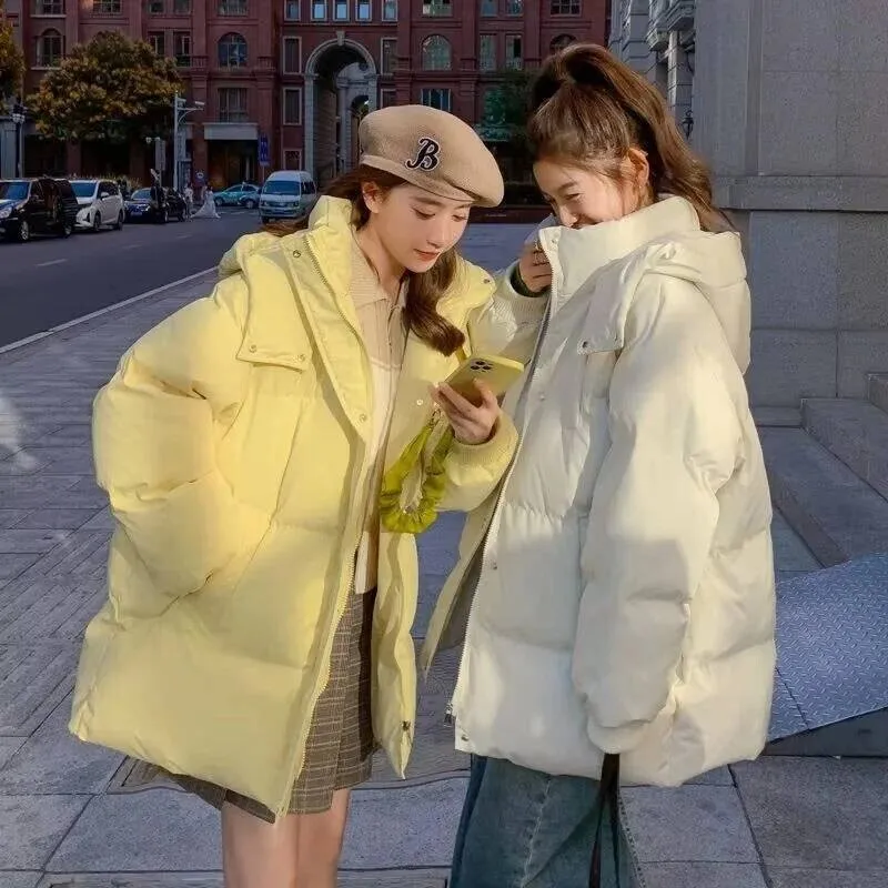 2025 Autumn Winter New Down Cotton Jacket Women Korean Padded Thicken Warm Hooded Parkas Short Coats Female Casual Ladies Tops
2025 Autumn Winter New Down Cotton Jacket Women Korean Padded Thicken Warm Hooded Parkas Short Coats Female Casual Ladies Tops