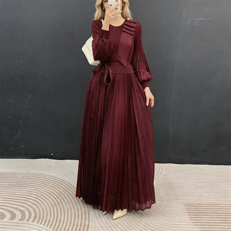 Miyake Pleated Women's Casual Dresses 2026 New Solid Color Round Neck Lantern Sleeves Loose Large Size Ruffle Skirt Dress
Miyake Pleated Women's Casual Dresses 2026 New Solid Color Round Neck Lantern Sleeves Loose Large Size Ruffle Skirt Dress