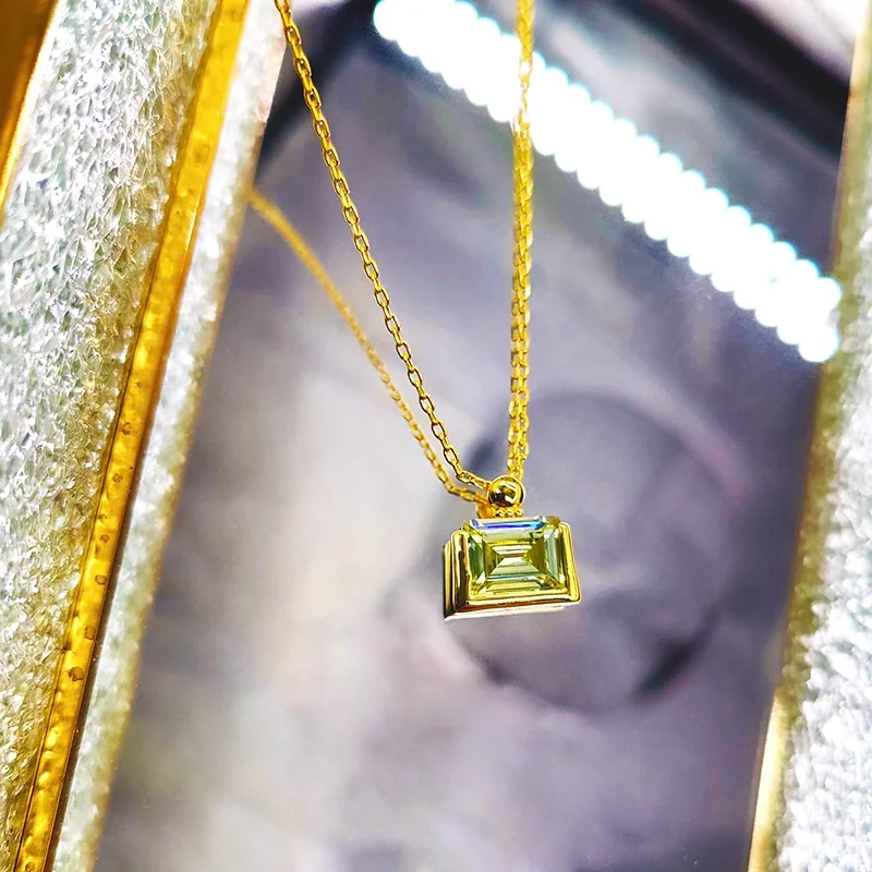 Classic Olive Green Gemstone necklace Square Pendant Minimalist Original Engagement clavicle chain S925 Silver Jewelry
Classic Olive Green Gemstone necklace Square Pendant Minimalist Original Engagement clavicle chain S925 Silver Jewelry