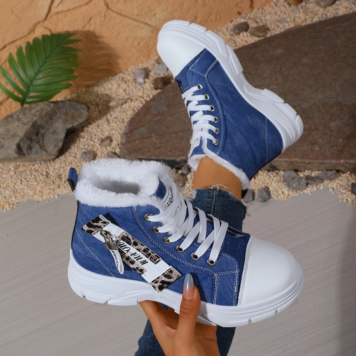 Трендовые женские кроссовки 2025 года, новые парусиновые туфли большого размера, повседневная женская спортивная обувь с высоким берцем, уличные удобные теплые женские кроссовки 
Трендовые женские кроссовки 2025 года, новые парусиновые туфли большого размера, повседневная женская спортивная обувь с высоким берцем, уличные удобные теплые женские кроссовки