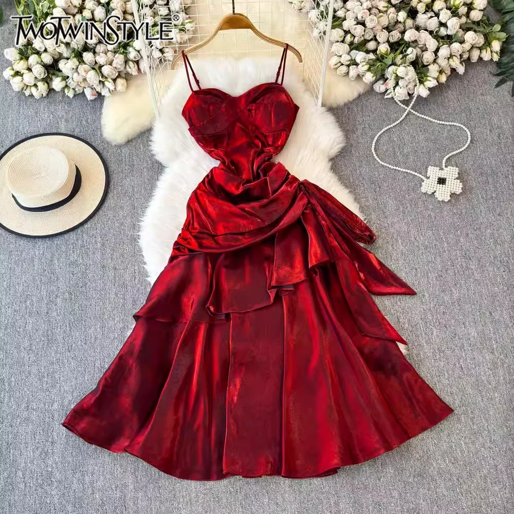 TWOTWINSTYLE New Solid Patchwork Ruffles Midi Dress For Women Strapless High Waist Temperament Dress Female Fashion KSK523881
TWOTWINSTYLE New Solid Patchwork Ruffles Midi Dress For Women Strapless High Waist Temperament Dress Female Fashion KSK523881