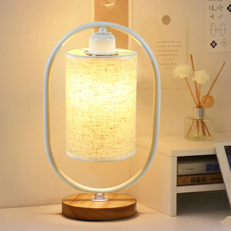 Chinese Retro Desk Lamp Simple and Creative Bedroom Bedside Decoration Study Cotton Linen Fabric Eye Protection Reading Light
Chinese Retro Desk Lamp Simple and Creative Bedroom Bedside Decoration Study Cotton Linen Fabric Eye Protection Reading Light