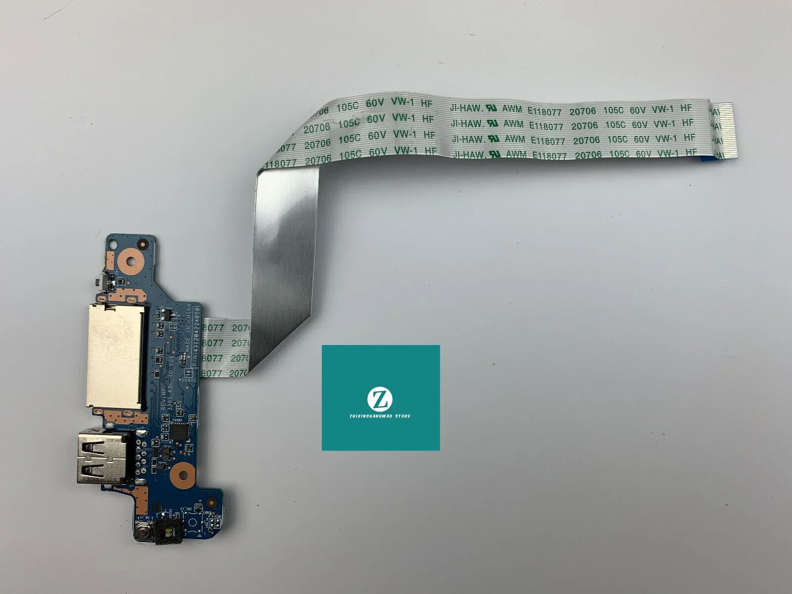Оригинальный USB-кардридер для Lenovo Ideapad 330S-15IKB, переключатель питания, плата ввода-вывода PK 343003 G00
Оригинальный USB-кардридер для Lenovo Ideapad 330S-15IKB, переключатель питания, плата ввода-вывода PK 343003 G00