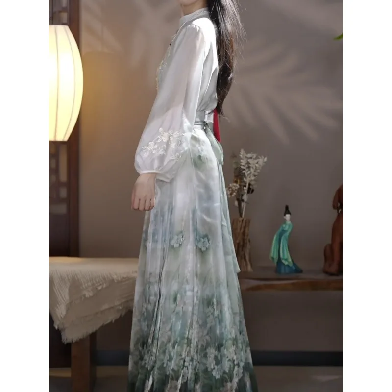 2026 summer Hanfu top, floating brocade micro-porous gauze skirt set, breathable printed horse skirt, daily fairy air
2026 summer Hanfu top, floating brocade micro-porous gauze skirt set, breathable printed horse skirt, daily fairy air