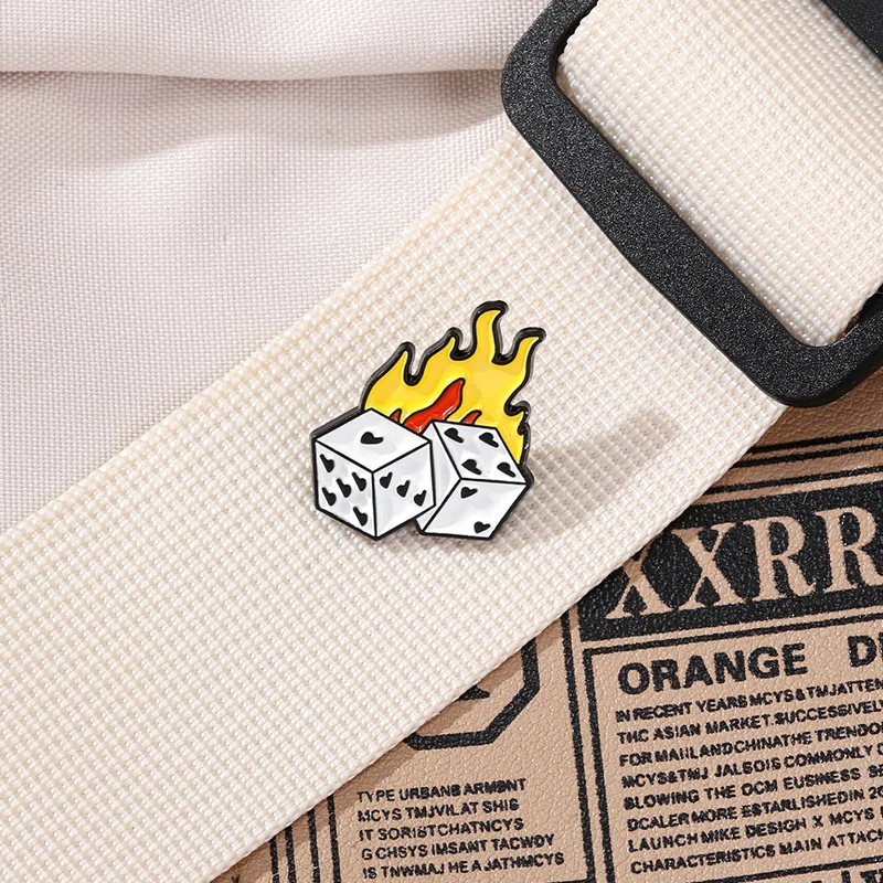 Unisex Creative Dice Flame Design Enamel Metal Brooch Pin Badge For DIY Clothes Bags Hat Scarf T-shirt Jeans Fashion Accessory
Unisex Creative Dice Flame Design Enamel Metal Brooch Pin Badge For DIY Clothes Bags Hat Scarf T-shirt Jeans Fashion Accessory