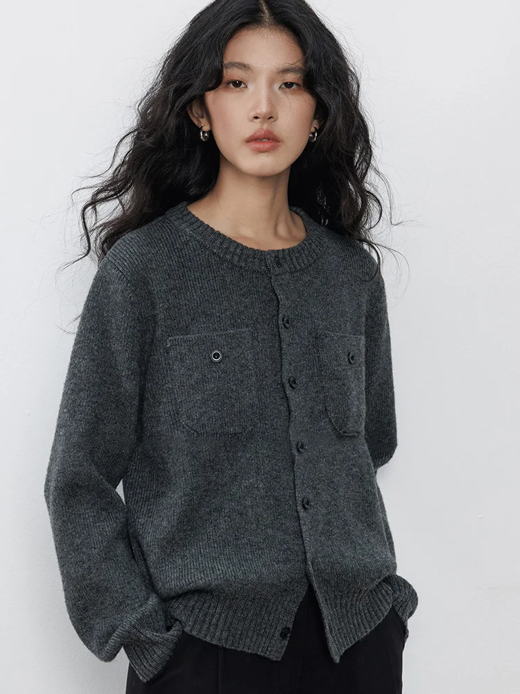 Autumn Winter Grey Knitted Open Cardigan Women's Sweater Soft Cozy New 2025 High-End Feeling Inner Wear Lazy Top
Autumn Winter Grey Knitted Open Cardigan Women's Sweater Soft Cozy New 2025 High-End Feeling Inner Wear Lazy Top