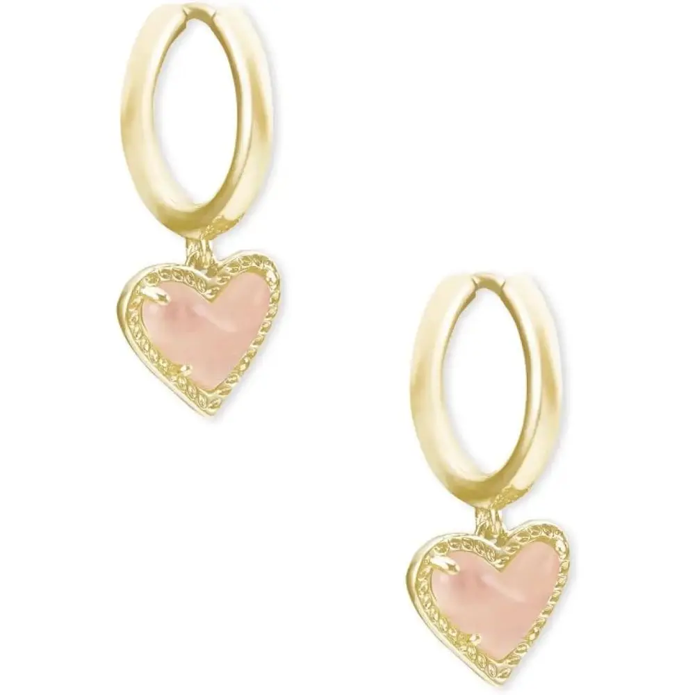 Elegant Heart-Shaped Hoops for Women's Fashion Jewelry
Elegant Heart-Shaped Hoops for Women's Fashion Jewelry