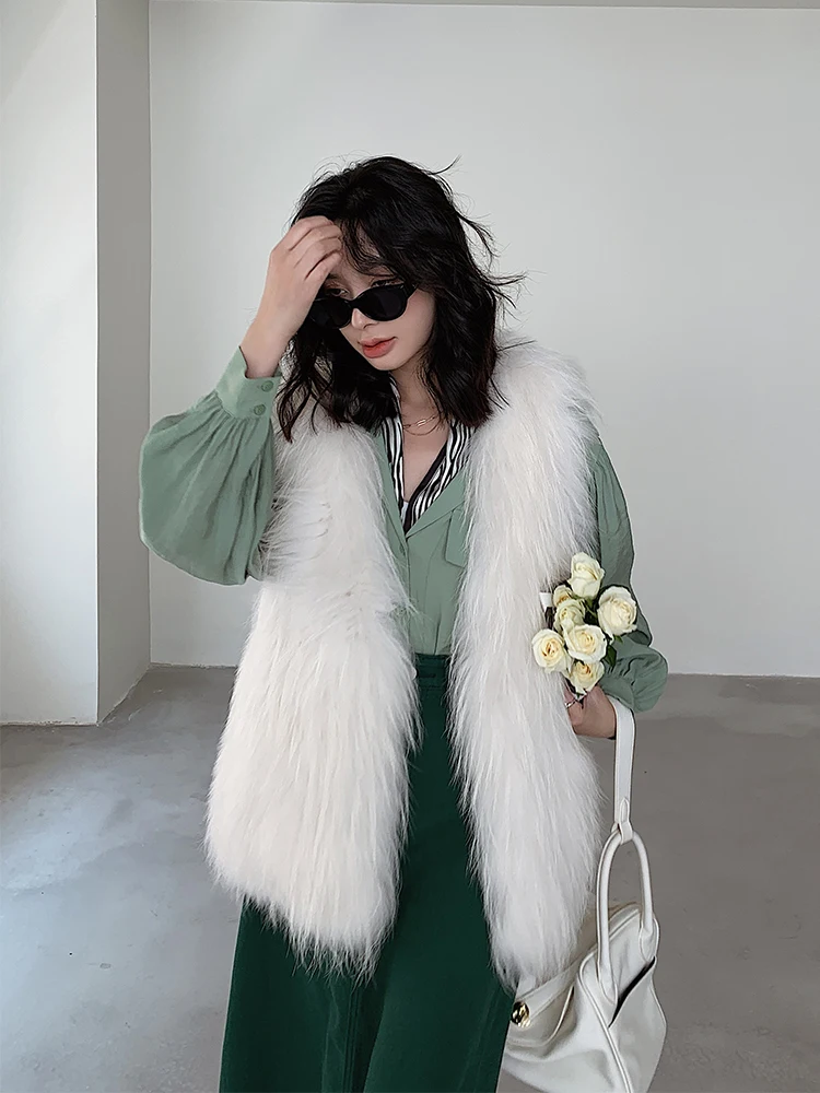 Double-Sided Weave Mink Vest Young Sle V-Ne Furry Vest Korean Version Mid-Length Loose Fit No-Sve Tee-Button Closure
Double-Sided Weave Mink Vest Young Sle V-Ne Furry Vest Korean Version Mid-Length Loose Fit No-Sve Tee-Button Closure