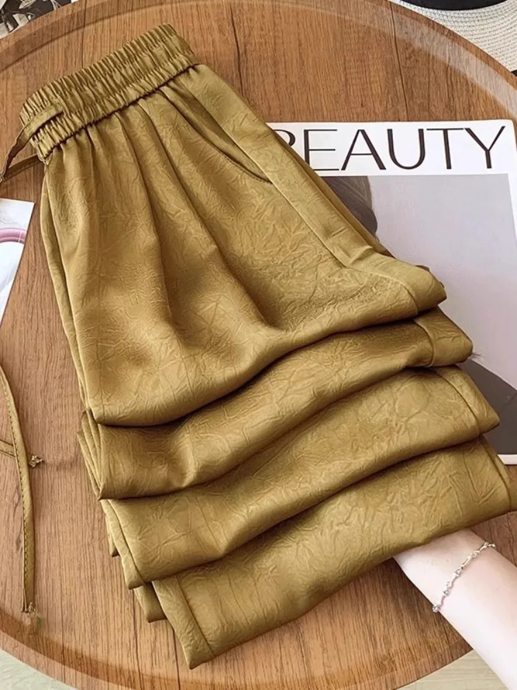 Ice Silk National Style Printed Casual Harem Pants Women Summer Thin High Waist Acetate Satin Straight Leg Pants Breathable
Ice Silk National Style Printed Casual Harem Pants Women Summer Thin High Waist Acetate Satin Straight Leg Pants Breathable