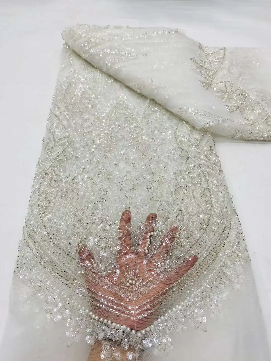 Popular Beaded Fabric with Sequins Embroidery African Nigeria Pearl Lace French Mesh Yarn Lace for Party Dress Wedding Dress
Popular Beaded Fabric with Sequins Embroidery African Nigeria Pearl Lace French Mesh Yarn Lace for Party Dress Wedding Dress