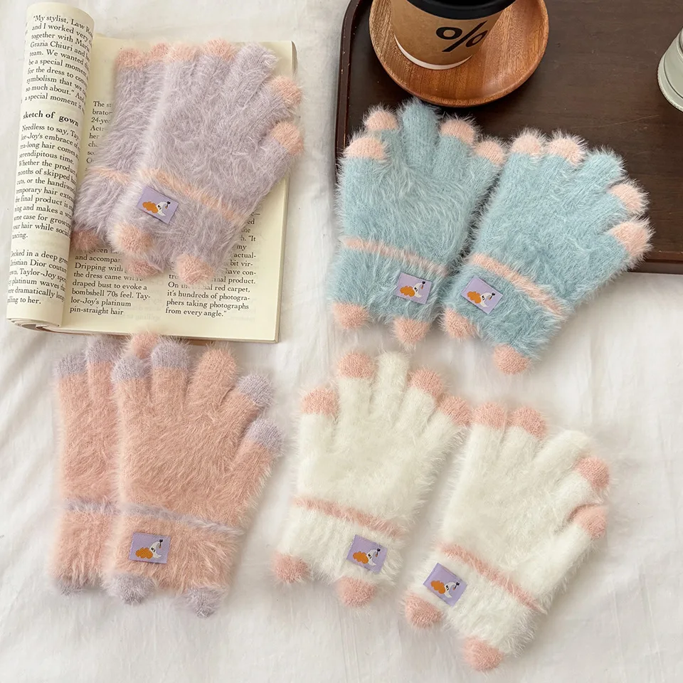 Soft Children's Cold-proof Gloves Winter Warm Thick Plush Chic Fashion Five Finger Kids Gloves Cute Outdoor Mittens 4-8Years Old
Soft Children's Cold-proof Gloves Winter Warm Thick Plush Chic Fashion Five Finger Kids Gloves Cute Outdoor Mittens 4-8Years Old