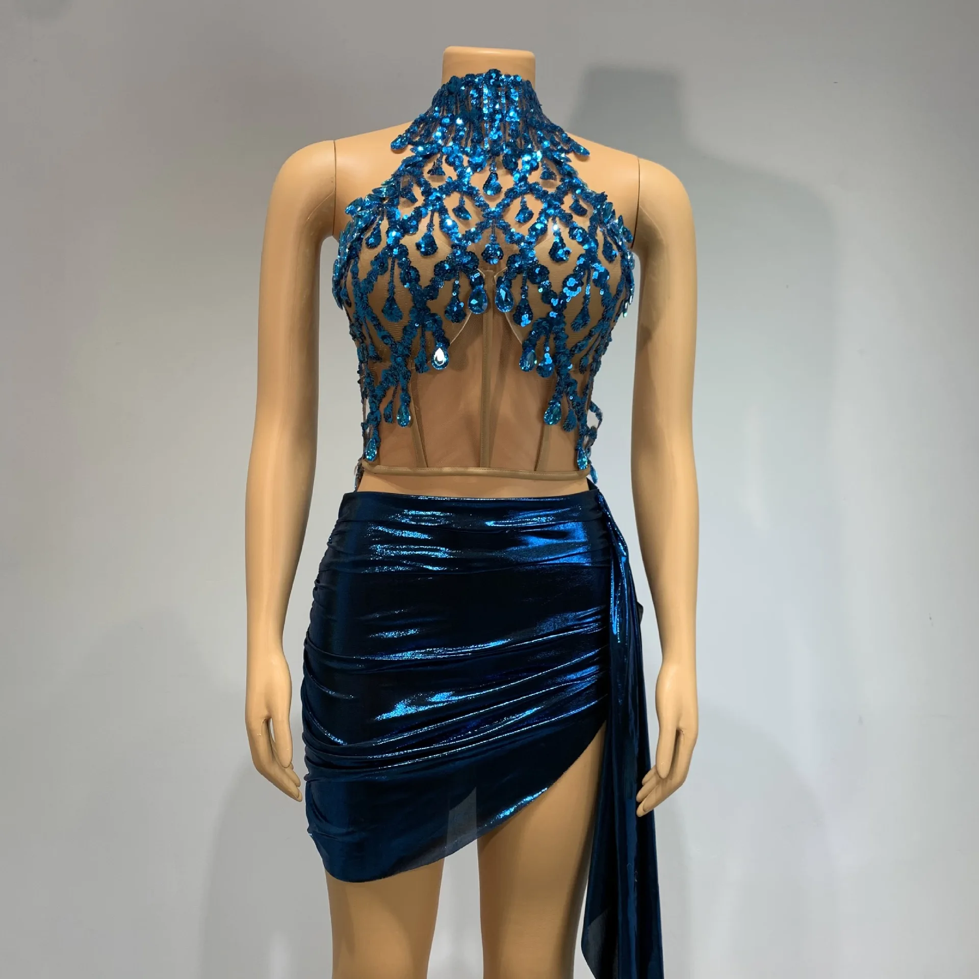 Women Sexy Evening Club Party Outfits Sequines Corset Top And Mini Drapped Skirt Two Piece Sets Showgirl Club Party Dresses
Women Sexy Evening Club Party Outfits Sequines Corset Top And Mini Drapped Skirt Two Piece Sets Showgirl Club Party Dresses
