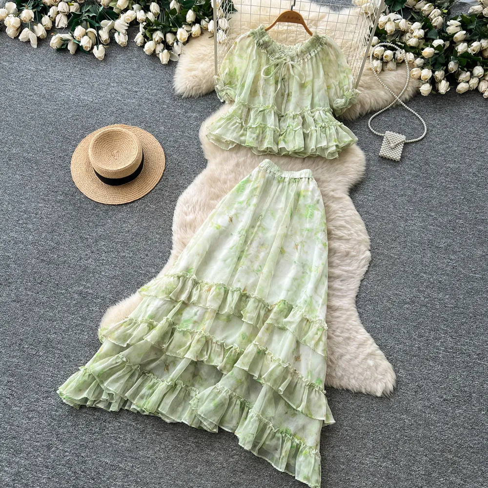 Green Tie-dye Two-piece Set 2026 Summer Three Quarter Pleated Sweet Temperament Tops Flounce Waist-cinching Print Tiered Skirt
Green Tie-dye Two-piece Set 2026 Summer Three Quarter Pleated Sweet Temperament Tops Flounce Waist-cinching Print Tiered Skirt