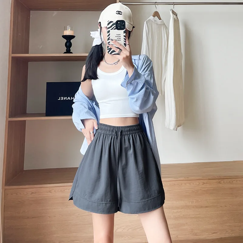 Gray Ice Silk Shorts for Women in Spring and Summer 2025 New Style for Wear American Casual Sports Quick-drying Pants
Gray Ice Silk Shorts for Women in Spring and Summer 2025 New Style for Wear American Casual Sports Quick-drying Pants