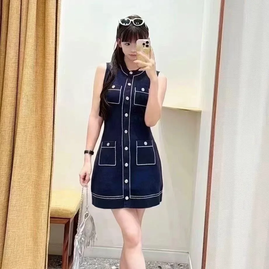 MaSande 2025 Early Autumn Women's Knitted ort Dr Waist-Cinching round Ne Svel French Sle Casual Other Material
MaSande 2025 Early Autumn Women's Knitted ort Dr Waist-Cinching round Ne Svel French Sle Casual Other Material