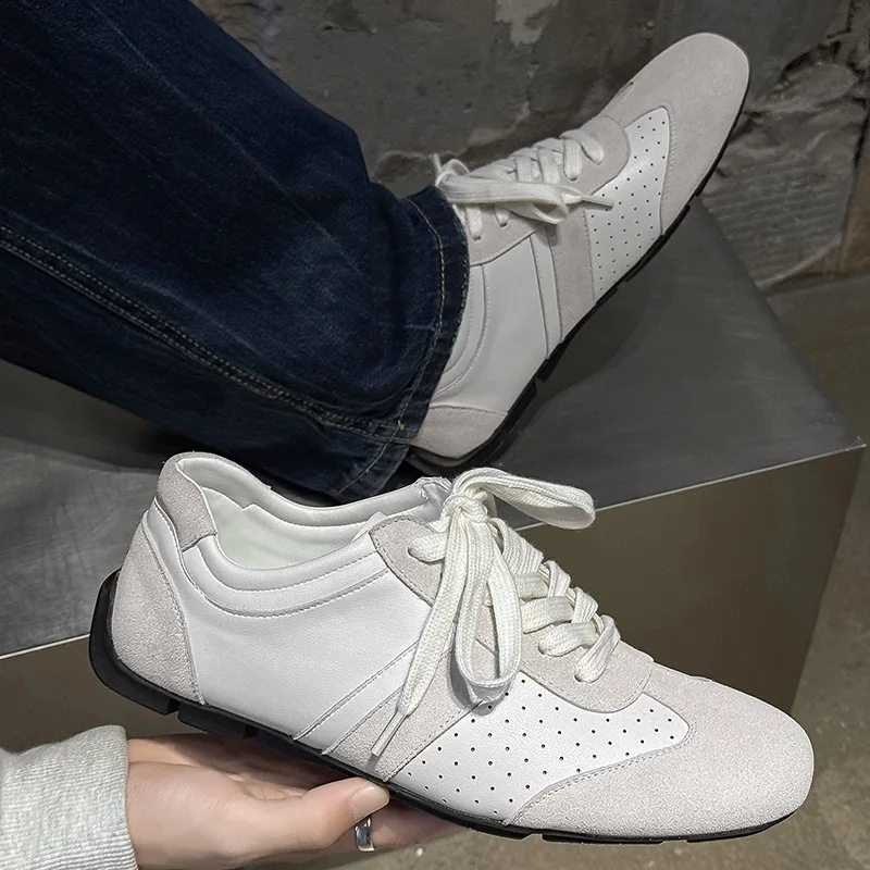 high-end retro Men's Shoes Fashion Breathable Comfortable Men's Sneakers and Casual Shoes jogging football shoes Tenis Masculino
high-end retro Men's Shoes Fashion Breathable Comfortable Men's Sneakers and Casual Shoes jogging football shoes Tenis Masculino
