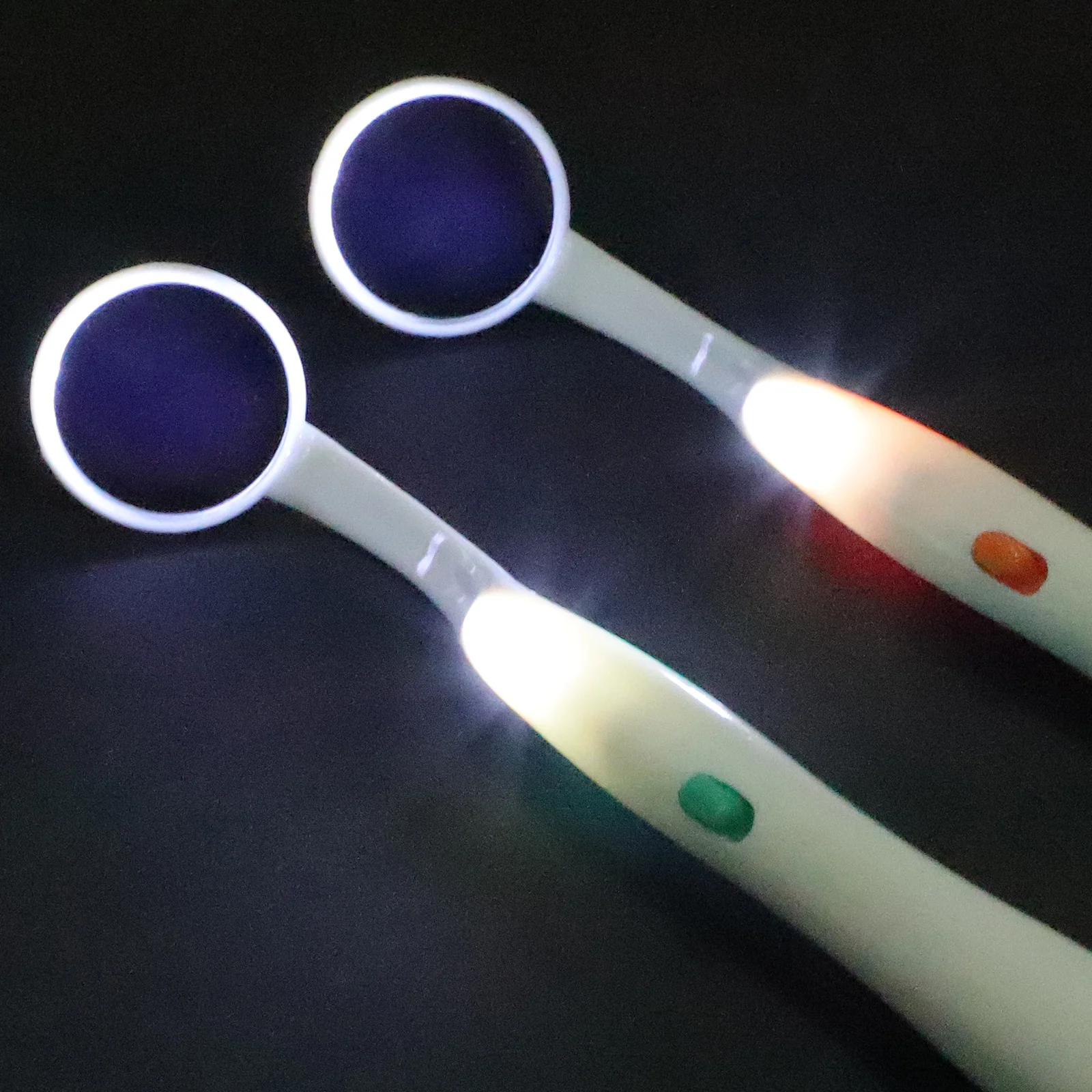 2Pcs LED Mouth Mirror Plastic Dental Tool Mouth Speculum Tooth Inspection for Dentists Parents Tartar Calculus Cavity Check
2Pcs LED Mouth Mirror Plastic Dental Tool Mouth Speculum Tooth Inspection for Dentists Parents Tartar Calculus Cavity Check