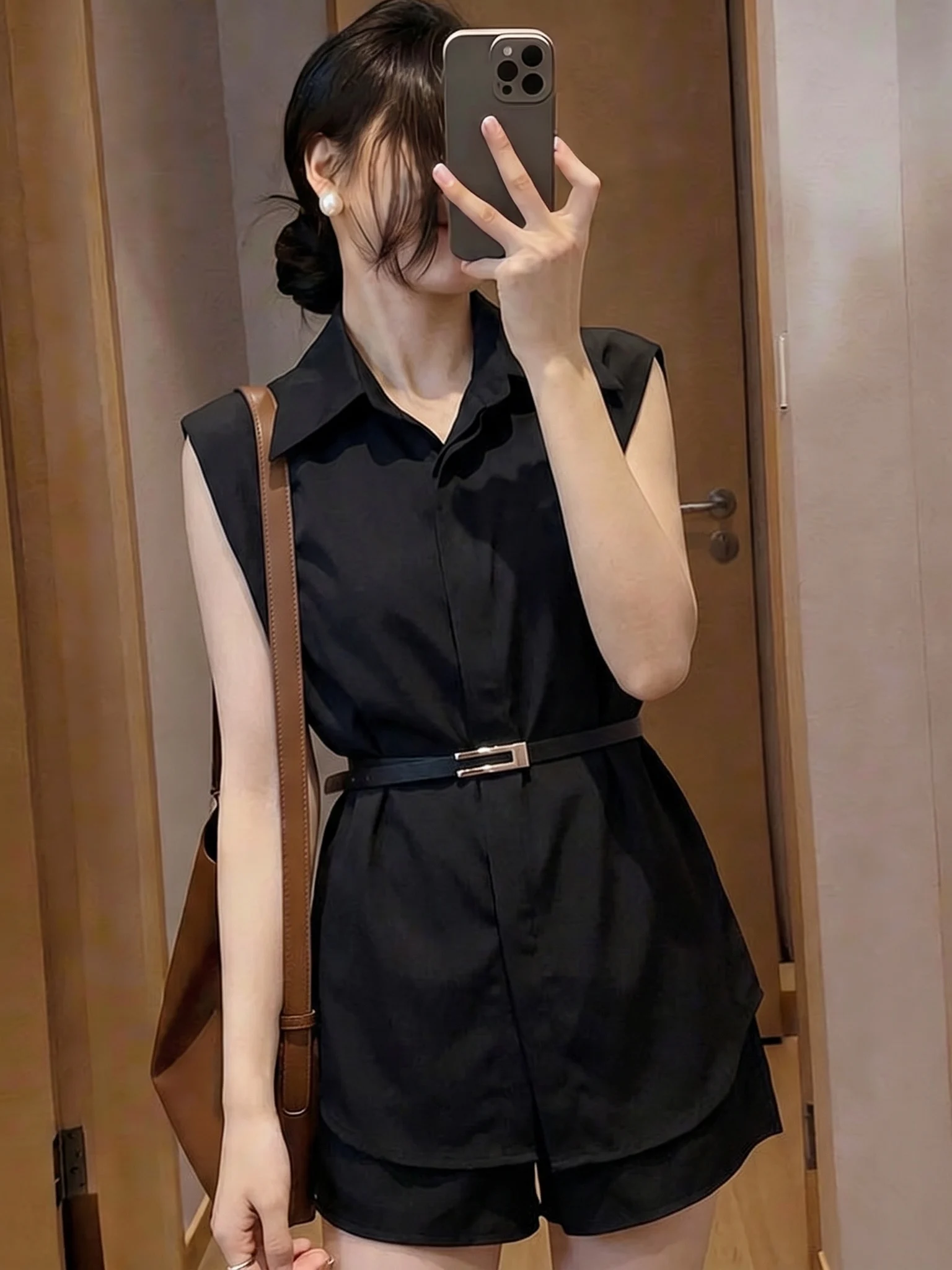 plus Size Women's Black Shirt Suit High Waist Shorts Two Piece Set Fashionable Summer Workwear High Quality Sensation
plus Size Women's Black Shirt Suit High Waist Shorts Two Piece Set Fashionable Summer Workwear High Quality Sensation