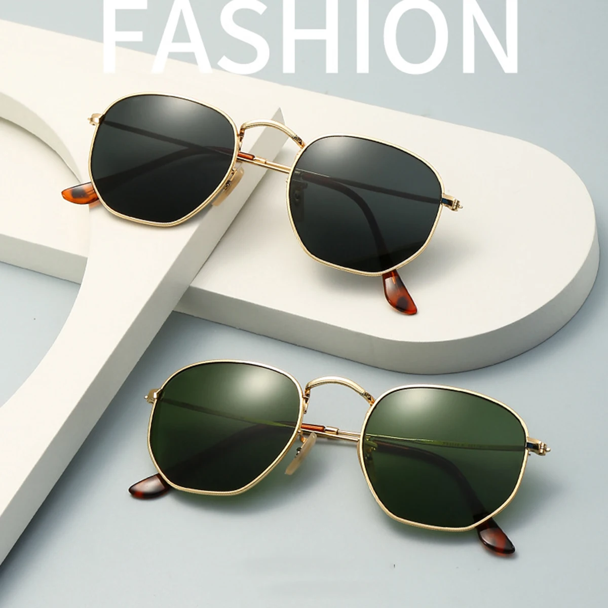 New Classic Polygon Retro Sunglasses Personalized Metal Frame Sunglasses Ladies Glasses Men's Glasses
New Classic Polygon Retro Sunglasses Personalized Metal Frame Sunglasses Ladies Glasses Men's Glasses