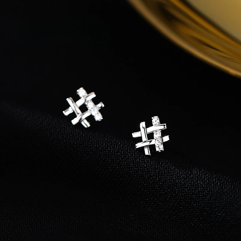 925 Sterling Silver Geometry Crystal Earrings Women Simple Fashion Wedding Jewelry Accessories
925 Sterling Silver Geometry Crystal Earrings Women Simple Fashion Wedding Jewelry Accessories