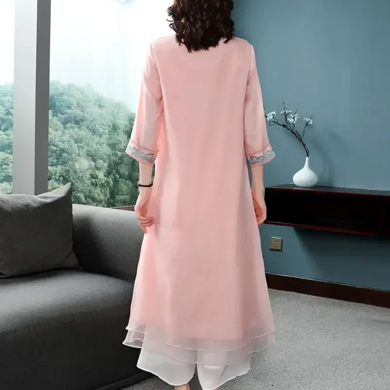 Женское винтажное платье-Ципао, элегантное китайское платье с вышивкой, полурукавами, пуговицами-лягушками и воротником-стойкой, 2024
Женское винтажное платье-Ципао, элегантное китайское платье с вышивкой, полурукавами, пуговицами-лягушками и воротником-стойкой, 2024