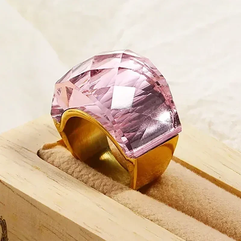 Luxury Large Pink Crystal Ring Stainless Steel Fashion Beautiful Party Jewelry for Men Women Young Girl's Real Gold Plated Ring
Luxury Large Pink Crystal Ring Stainless Steel Fashion Beautiful Party Jewelry for Men Women Young Girl's Real Gold Plated Ring