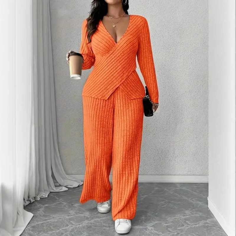Европейская и американская женская одежда 2026, весна-осень, новый вязаный комплект с v-образным вырезом, женский элегантный комплект с широкими брюками в рубчик и v-образным вырезом
Европейская и американская женская одежда 2026, весна-осень, новый вязаный комплект с v-образным вырезом, женский элегантный комплект с широкими брюками в рубчик и v-образным вырезом
