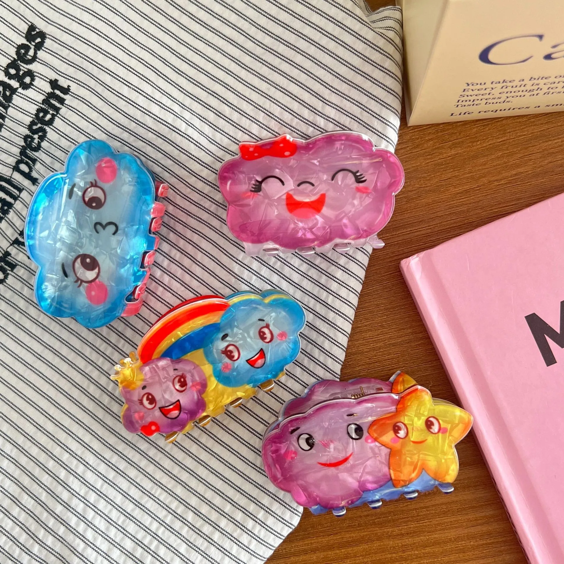 2025 New Cute Cloud hair accessories Clip Girl's Acrylic Smiley Face Versatile Shark Half Zip Grab Hair Clip
2025 New Cute Cloud hair accessories Clip Girl's Acrylic Smiley Face Versatile Shark Half Zip Grab Hair Clip