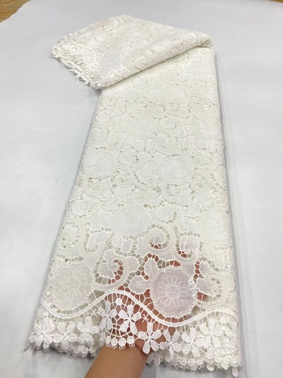 2025 New High Quality African Nigerian Tulle Lace Fabric Sequins Embroidery French Guipure Party Dress Fabric for Sewing 5 Yards
2025 New High Quality African Nigerian Tulle Lace Fabric Sequins Embroidery French Guipure Party Dress Fabric for Sewing 5 Yards