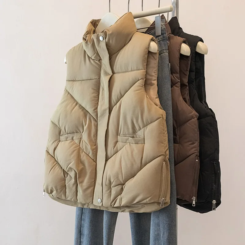 Новая женская утепленная жилетка большого размера на осень-зиму с боковой молнией, хлопковая, без рукавов, верхняя одежда
Новая женская утепленная жилетка большого размера на осень-зиму с боковой молнией, хлопковая, без рукавов, верхняя одежда